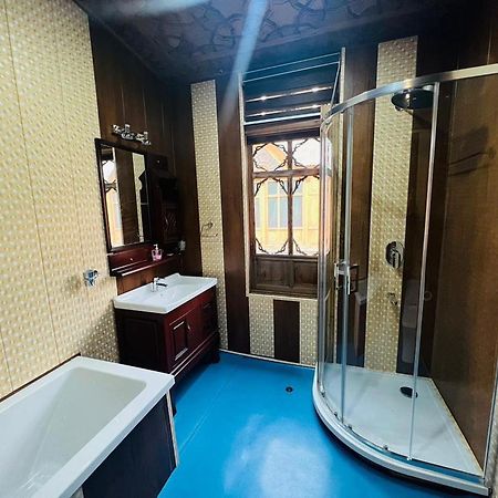 Floating Luxury Group Of Houseboats 호텔 Srīnagar 외부 사진
